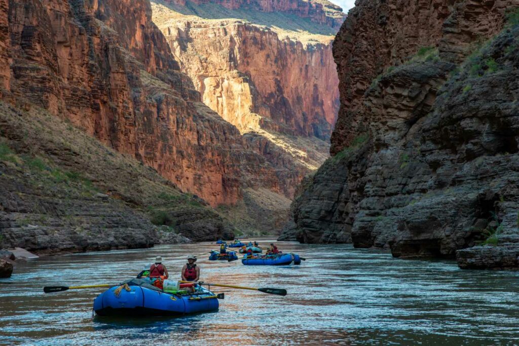 How To Choose Grand Canyon Rafting Trips